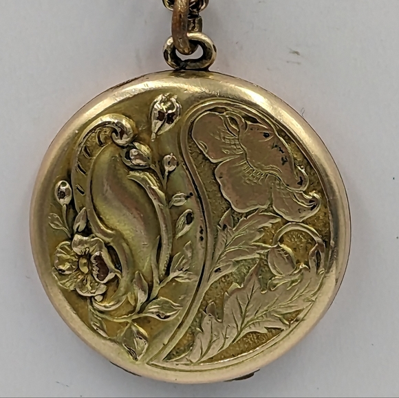 Antique/Vintage Floral Design Locket On Gold Filled Curb Chain 12K GF 24" AS IS - Picture 3 of 15